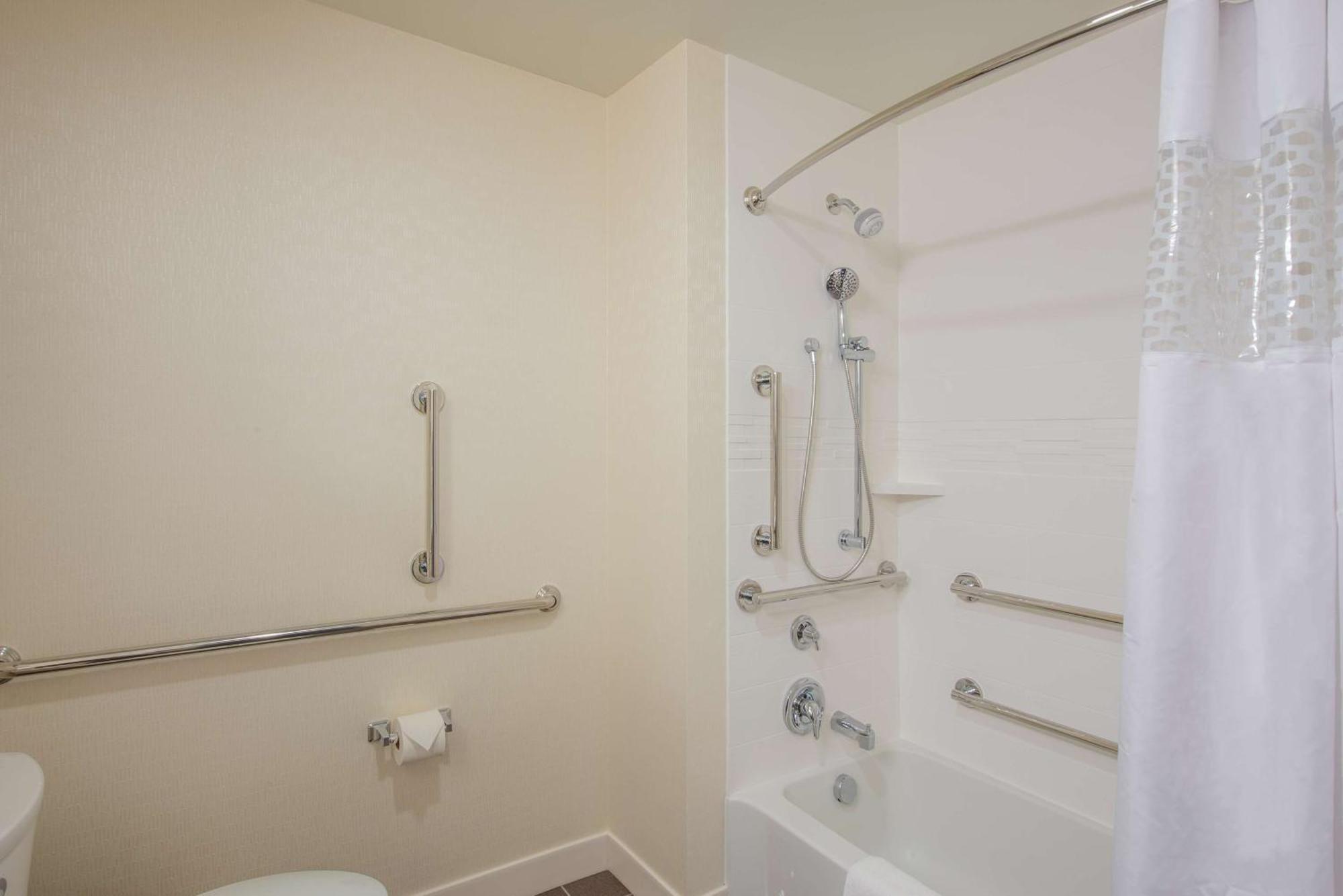 Hotel Hampton & Phoenix - East Mesa In 3*